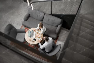 جلسه کاری دونفره در کافه